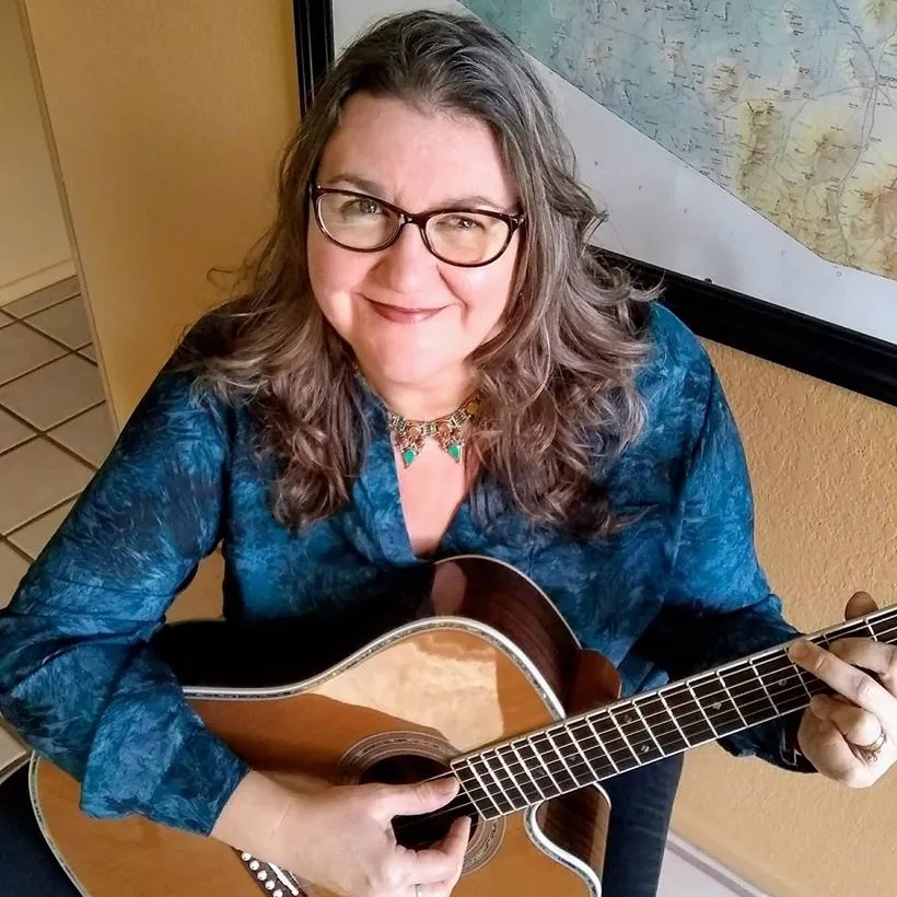 Kristie Cunningham with guitar